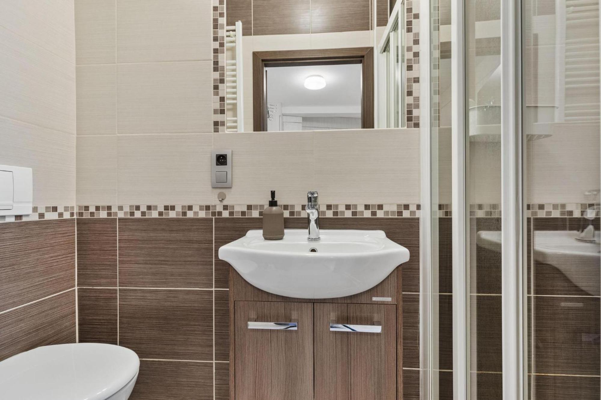 Apple Apartment Bratislava Esterno foto
